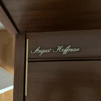 piano August Hoffman