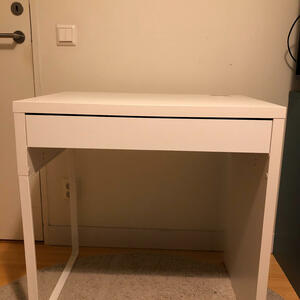 IKEA skrivbord MICKE, vit, 73x50 cm