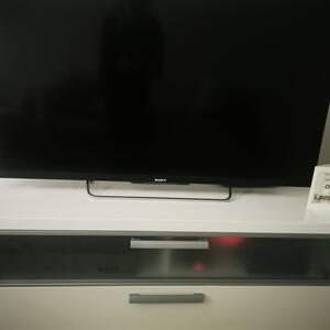 Tv-bord skänkes
