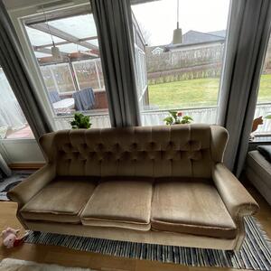 Soffa skänkes