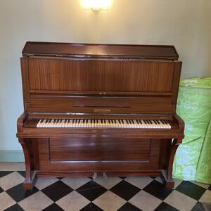 Steinberg piano