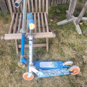 2 kickbikes