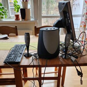 Harman Kardon datorhögtalare+dell bildskärm