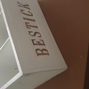 Besticklåda