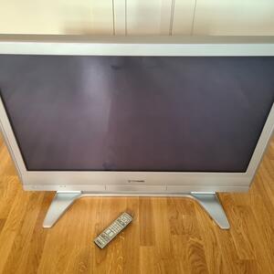 Panasonic TV, 42"