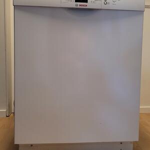 Diskmaskin Bosch bortskänkes