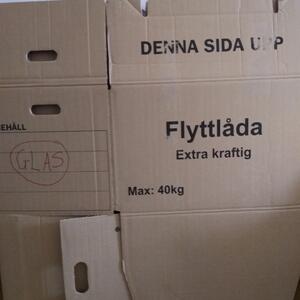 Flyttkartonger
