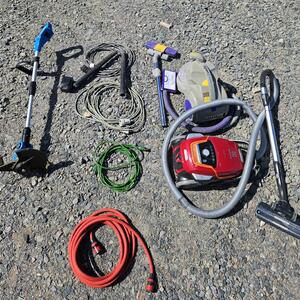 Grästrimmer, skarvsladdar, 2 × dammsugare, trädgårdsslang