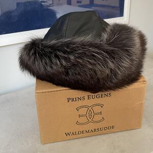 Lädermössa med Pälskant 