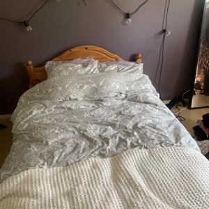 Furusäng med madrass, 120 cm