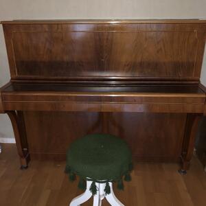 Fint välskött piano 