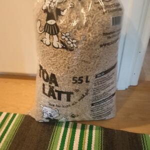 Strö till katt/smådjur bortskänkes 