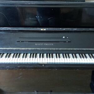 Piano AUGUST FÖRSTER 