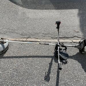 Bensindriven röjsåg/trimmer Meec