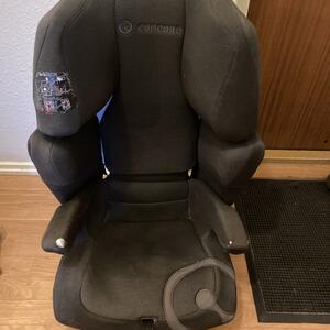 Bilbarnstol ej krockad 15-35 kg bortskänkes 