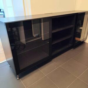 Ikea Bestå TV-bänk / Sideboard / Vitrinskåp
