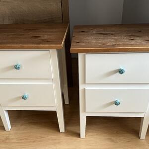 2 Ikea sängbord bortskänkes