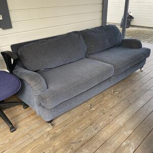 Soffa bortskänkes 
