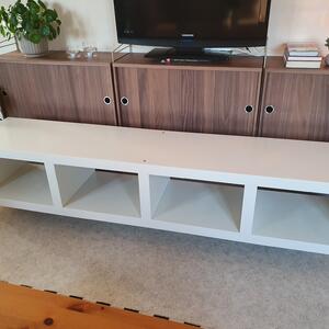 TV-bänk skänkes 