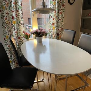 Köksbord o 4 stolar