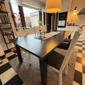 Rejält bord och 6 stolar, Ikea