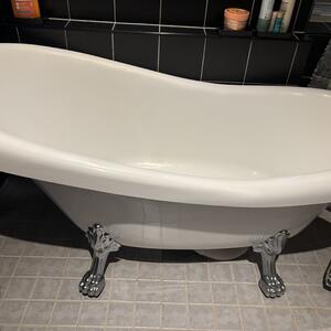Tassbadkar bortskänkes