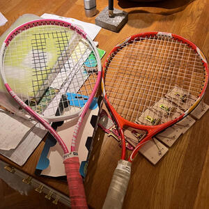 Rosa tennisracket