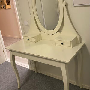 Sminkbord HEMNES IKEA
