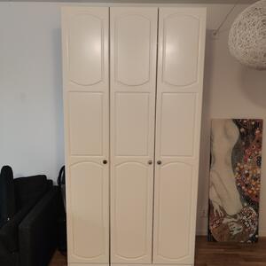 Skänker Garderober