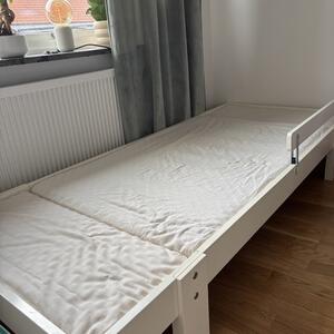 Barnsäng/ Vikare IKEA växa säng 