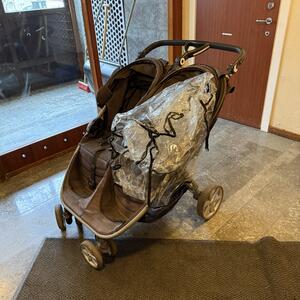 Britax dubbelvagn i Zinkensdamm 