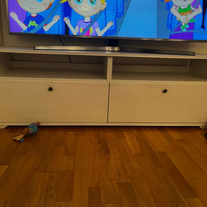 Tv bänk