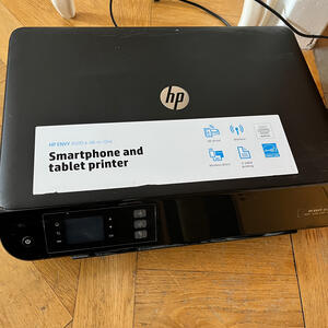 Färgskrivare HP4500