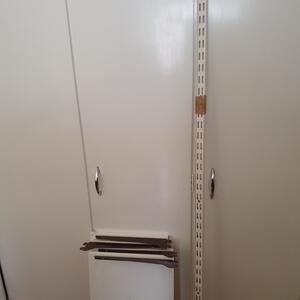 Hyllor att fästa på vägg