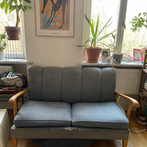 Två-sits soffa