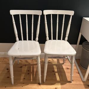 Två pinnstolar