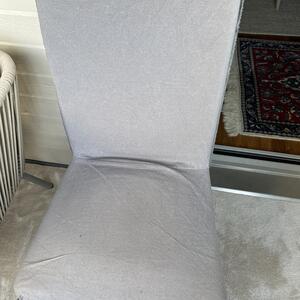 Stol bortskönkes