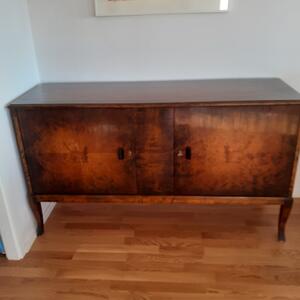 sideboard
