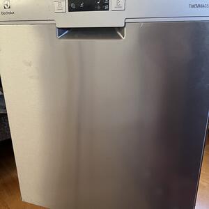 Diskmaskin Electrolux  5 år gammal