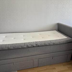 Soffa och säng bortskänkes