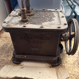 Vaccum pump Pfeiffer utan motor