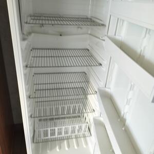 Kylskåp Electrolux bortskänkes 
