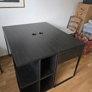2 Ikea skrivbord