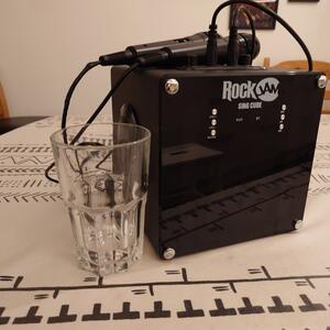 Karaoke set med 2 microphone (laddare är inte med)
