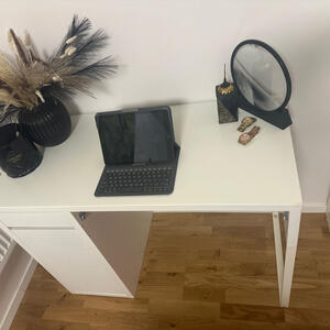 Skrivbord i perfekt skick 