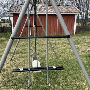 Gungställning bortskänkes